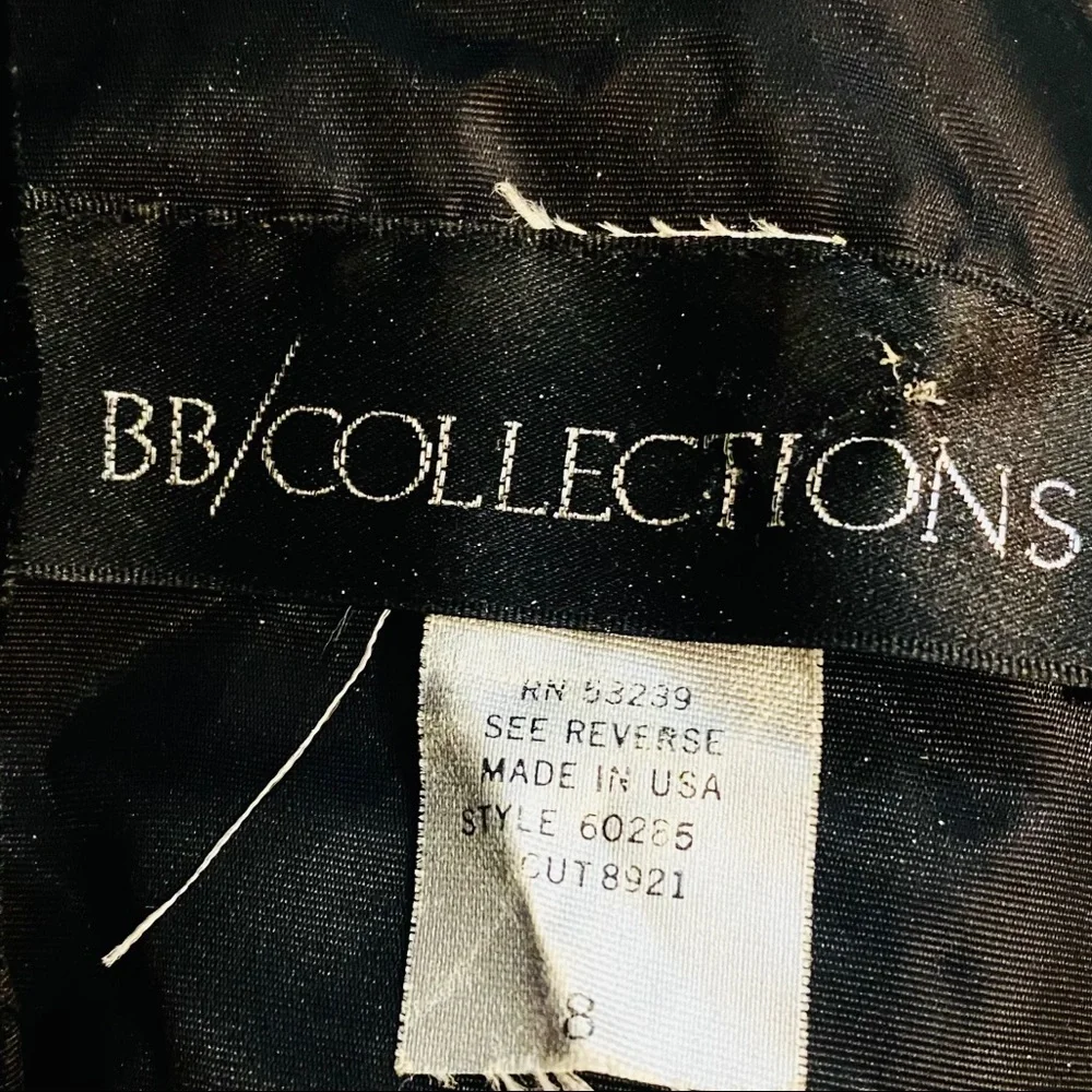1980’s Divine Vintage Black Velvet Wiggle Dress with Gold Buttons, Marked a 8 - Picture 6 of 10